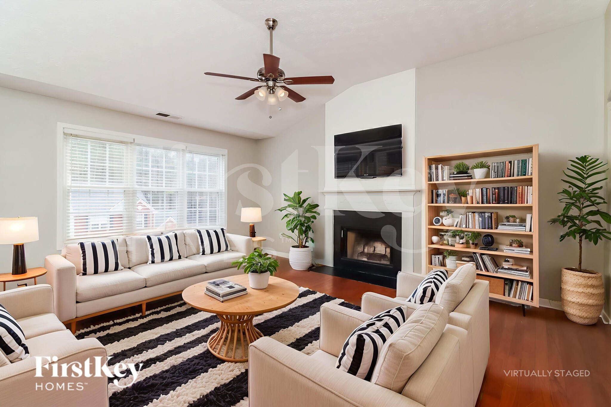 Building Photo - 1627 Eagle Dr