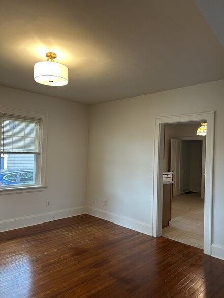 Building Photo - 9477 Highland Ave