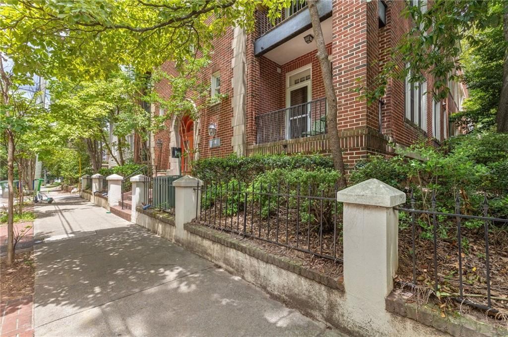 Building Photo - 741 Frederica St NE