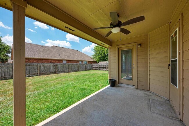 Building Photo - 601 Timothy John Dr