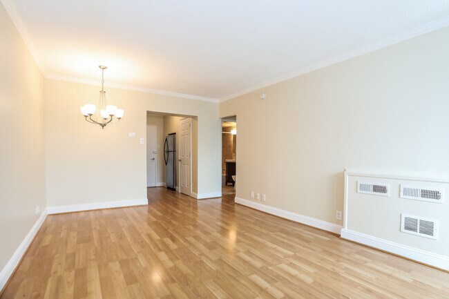 Building Photo - 240 M St SW