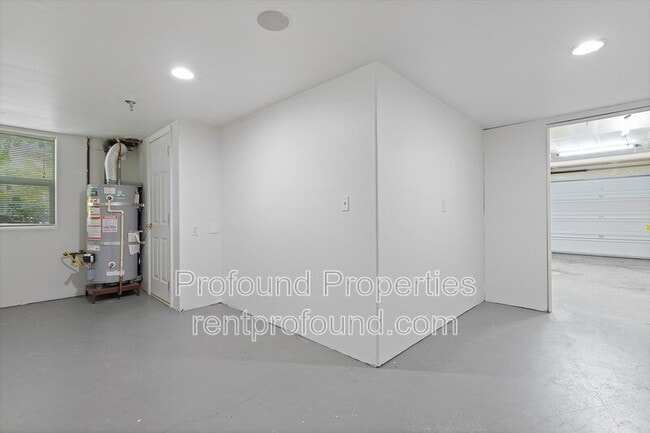 Building Photo - 16090 SW Audubon St