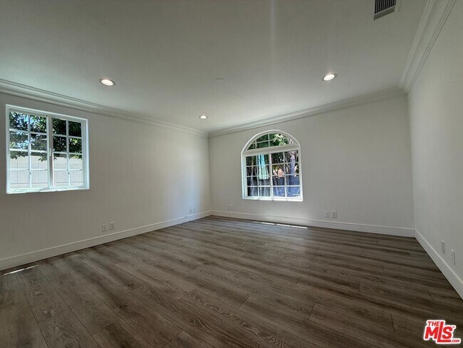 Building Photo - 6742 Radford Ave