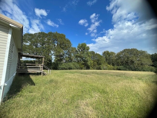 Building Photo - 3 BR 2 Bath 1,904 sq ft doublewide Mobile ...