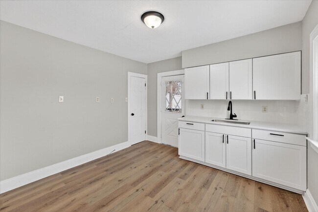 Building Photo - 10608 Wadsworth Ave