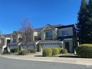 Building Photo - Dana Pointe Townhouses