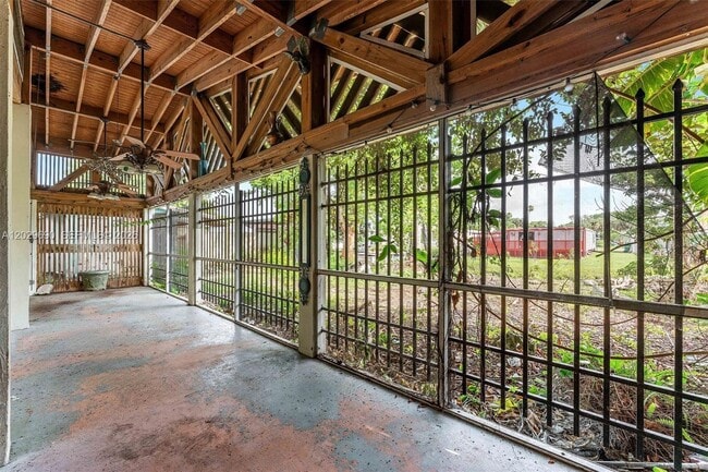Building Photo - 6073 NW 27th St