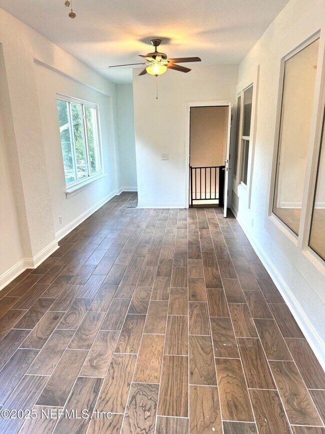 Building Photo - 9902 Windwater Ct