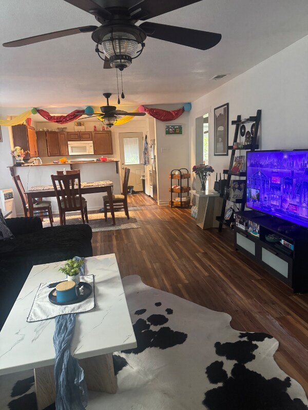 Building Photo - 1618 Sycamore St