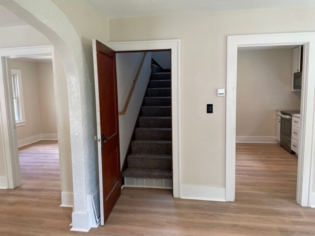 Building Photo - 815 South Ave