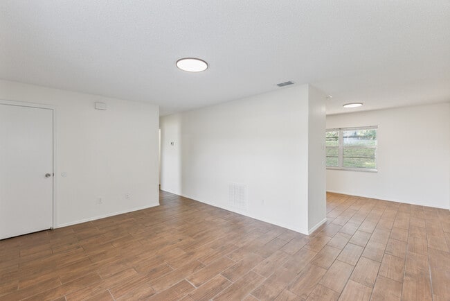 Building Photo - 1238 Padgett Cir