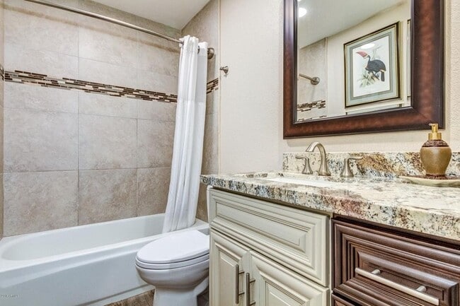 Building Photo - 7848 E Bonita Dr