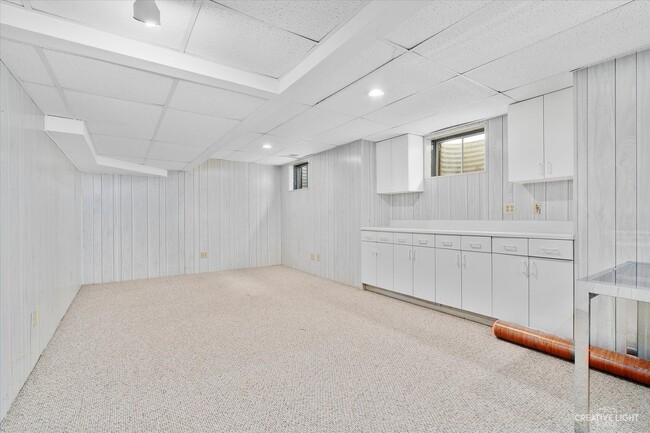 Building Photo - 38W199 Heatherfield Dr