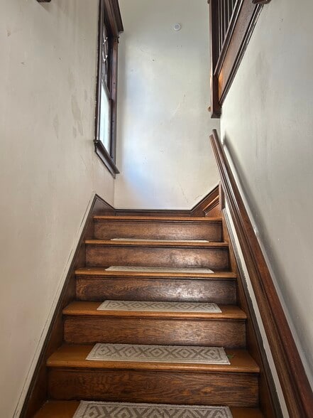 Front hall/staircase - 187 Alden Ave
