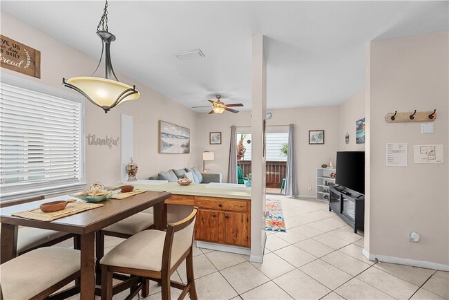 Building Photo - 15010 Leeward Dr