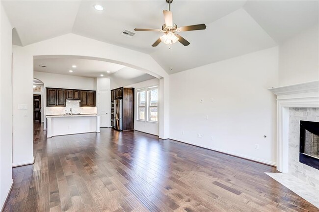 Building Photo - 2918 Diego Dr