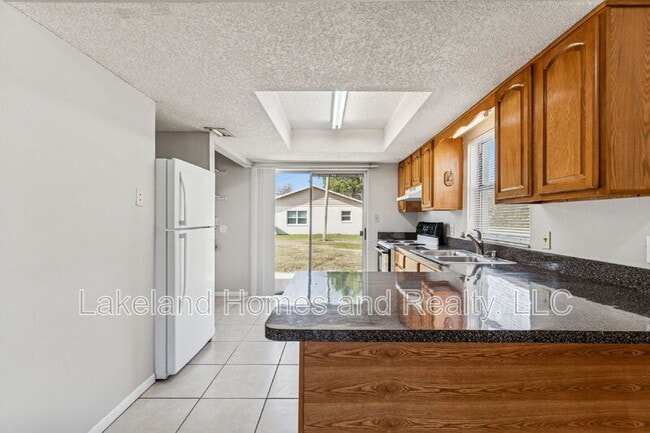 Building Photo - 6026 Norton Rd