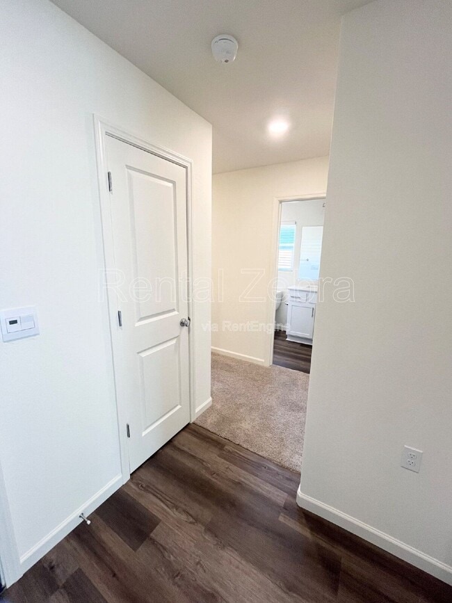Building Photo - 4064 Cinnabar Ct