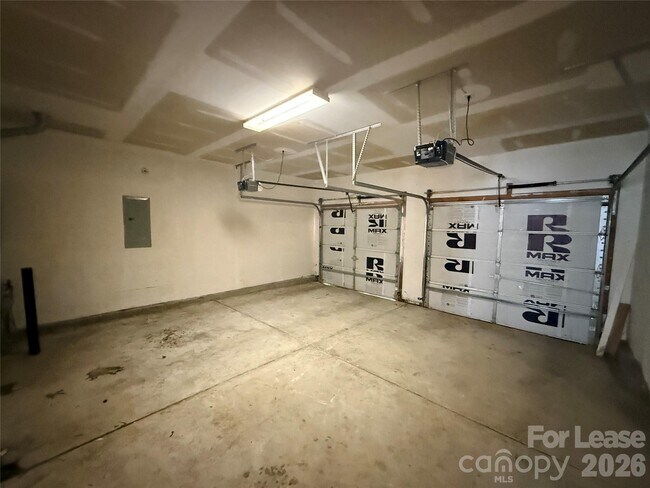 Building Photo - 11224 Cypress View Dr