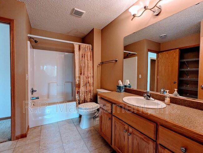 Building Photo - 14891 Generation Ave N