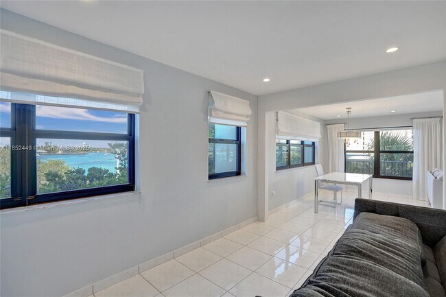 Building Photo - 1201 S Ocean Dr
