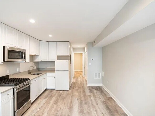 Building Photo - 111 Rhode Island Ave NW