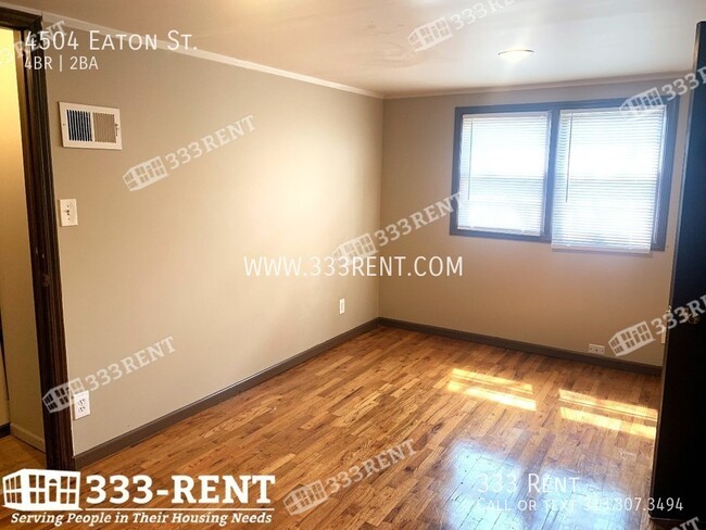 Building Photo - Need space? This home is perfect for you!