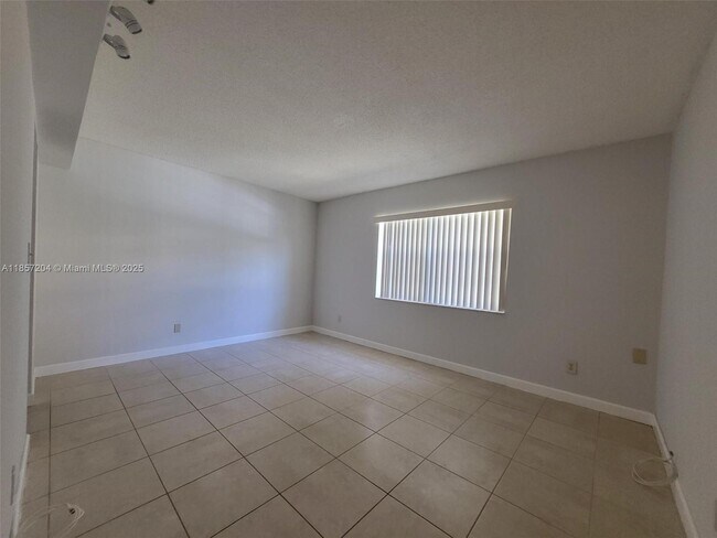 Building Photo - 9011 SW 138th St
