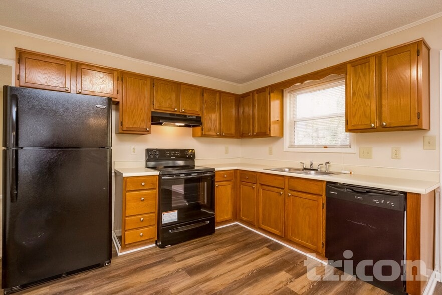 Building Photo - 1971 Rocky Mill Ln