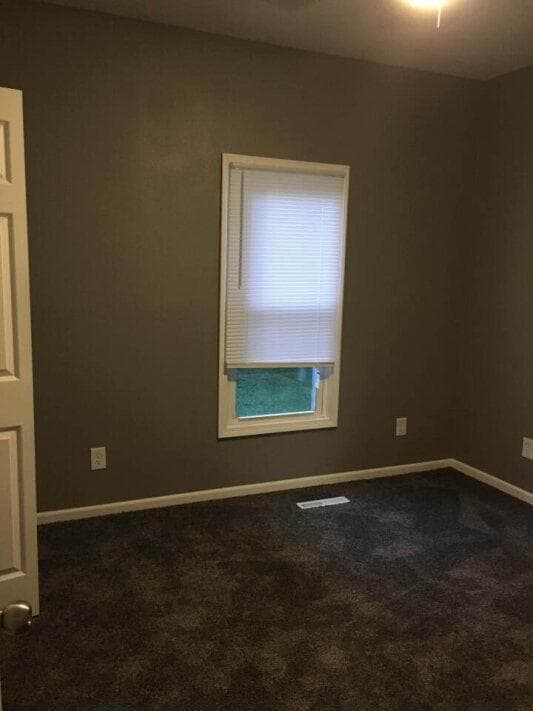 Building Photo - 212 S Albert Ave