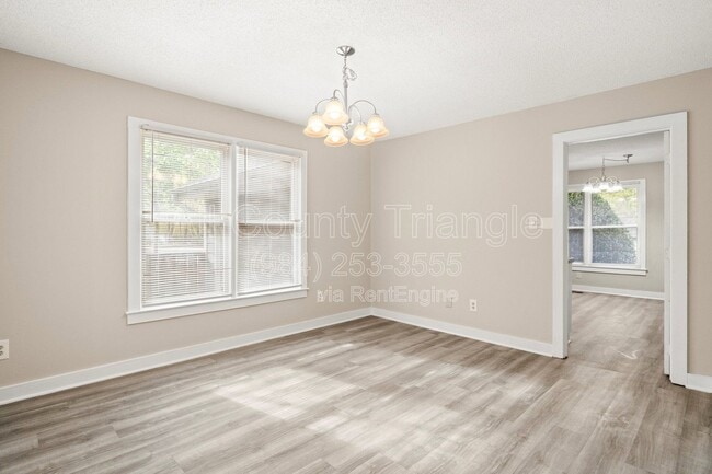 Building Photo - 1619 Budwood Dr