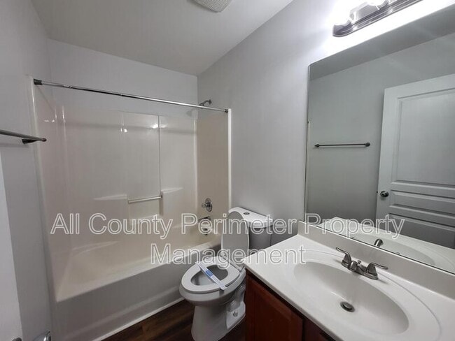 Building Photo - 4231 Suwanee Brook Ct