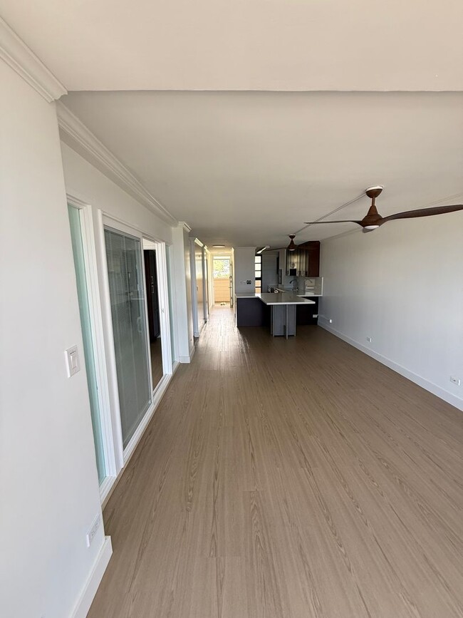 Building Photo - 4300 Waialae Ave