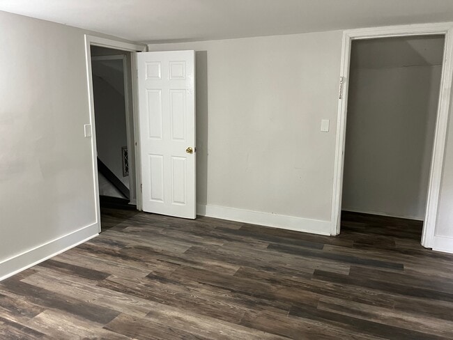 Building Photo - 635 N Moore Rd