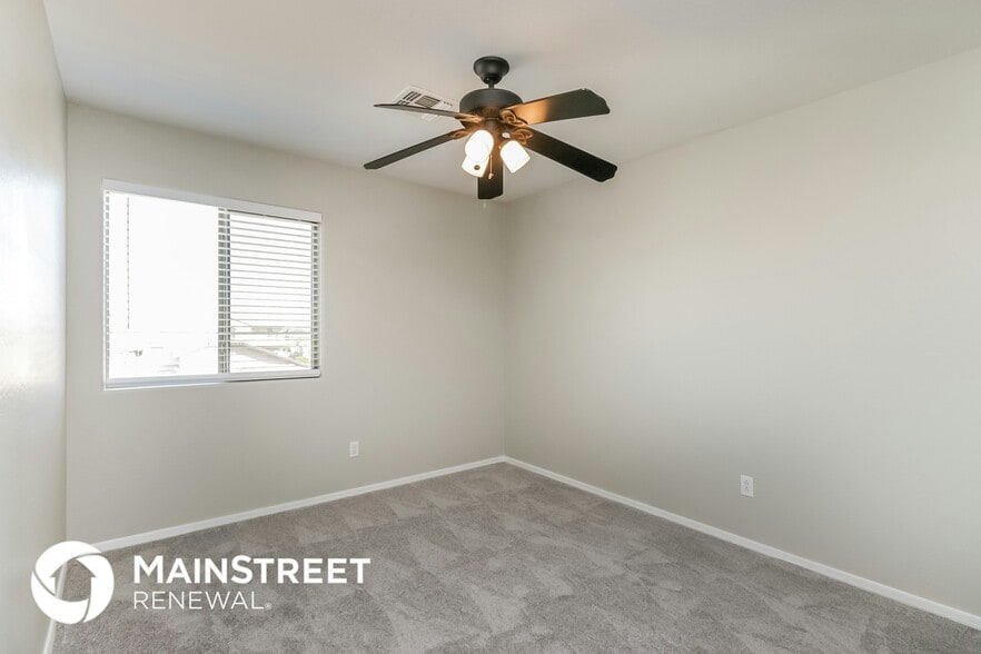 Building Photo - 3618 W Vineyard Rd