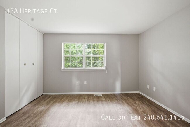 Building Photo - 13A Heritage Ct.-