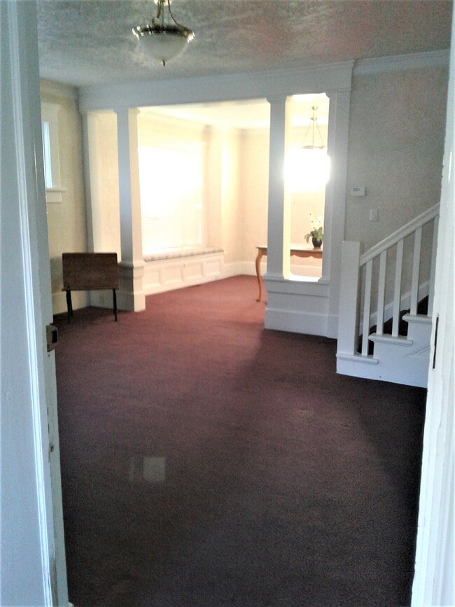 Building Photo - 181 N 200 E