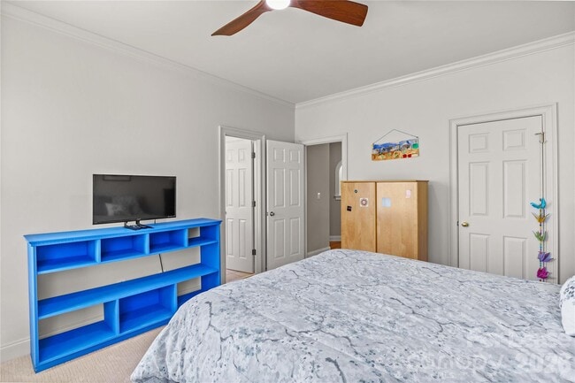 Building Photo - 13718 Robert Walker Dr