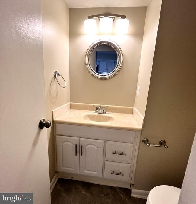 Building Photo - 10704 Muirfield Dr