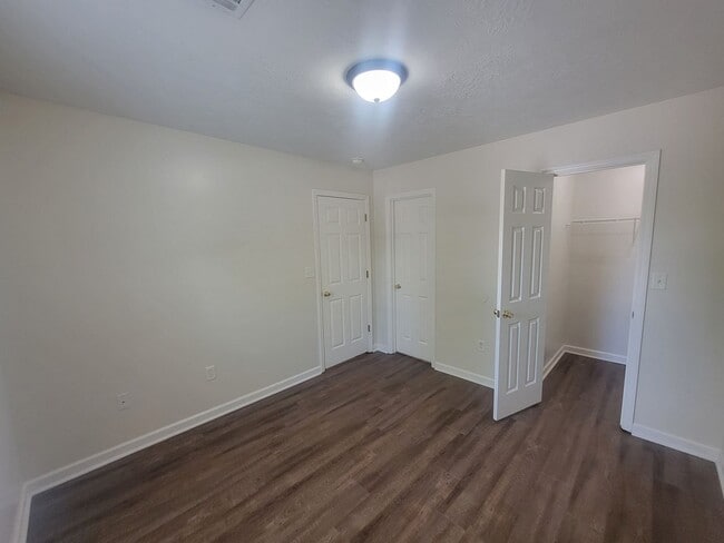 Building Photo - 1406 Anna Way