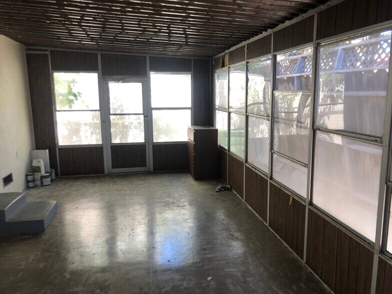 Building Photo - 3268 Fay Ave