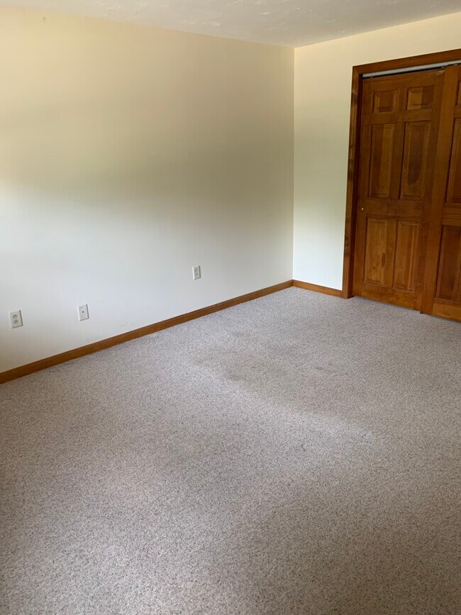 2 large bedrooms - 111 Kaime Rd