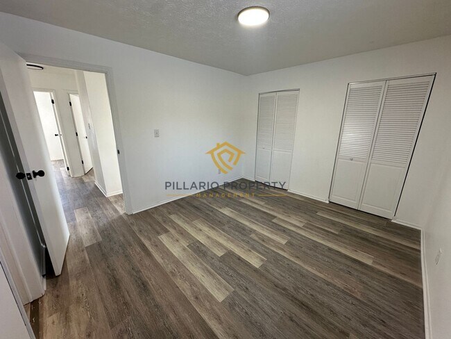 Building Photo - Spacious & Updated 4BR/2BA Home Near Holliday Park — Move-In Ready!