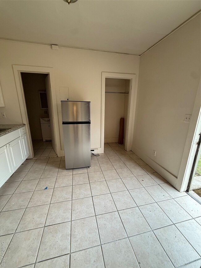 Building Photo - 2314-2330 County Rd 83