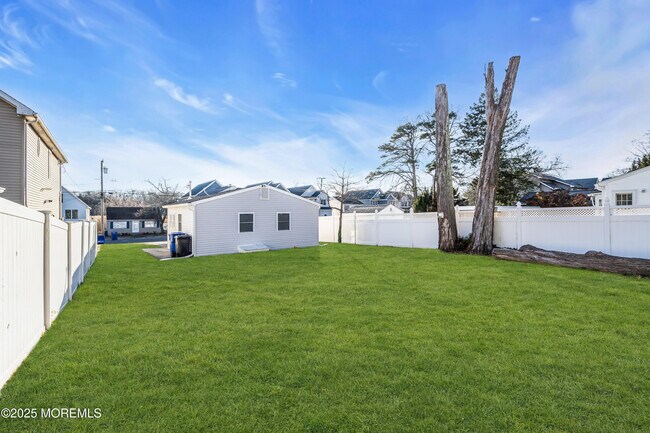 Building Photo - 315 Elizabeth Ave