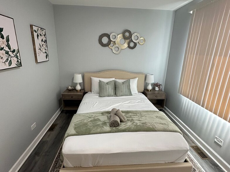 Building Photo - 3320 Ernst St