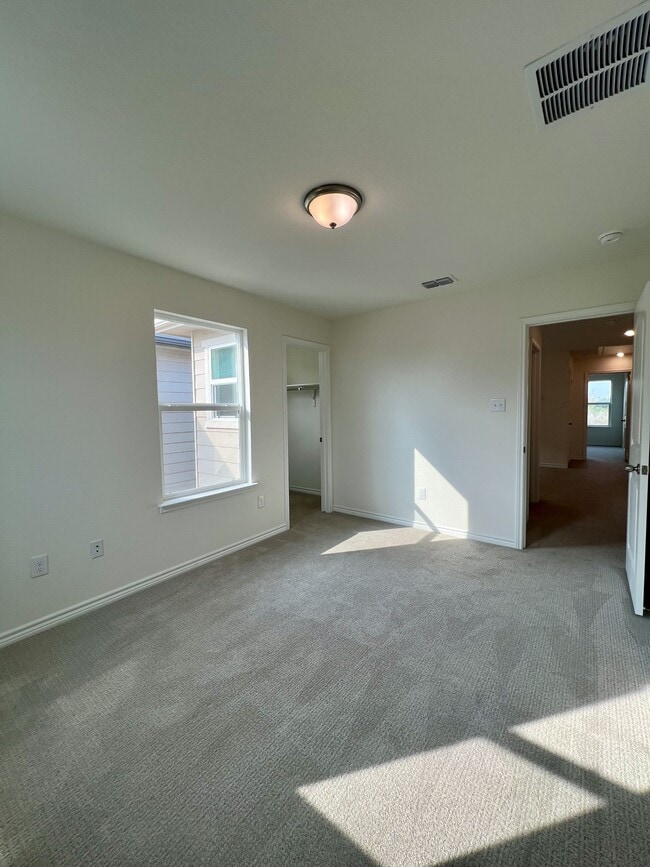 Building Photo - 14839 Vance Jackson Rd