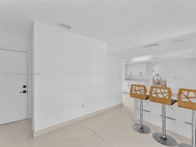 Building Photo - 5901 SW 136th St