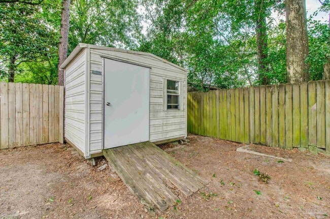 Building Photo - 3711 Tom Ln Dr
