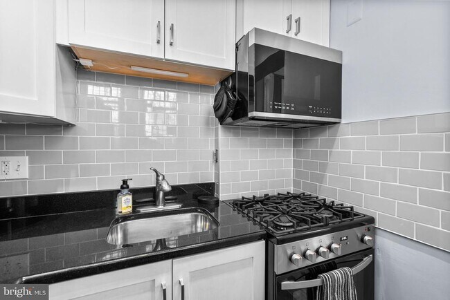 Building Photo - 101 North Carolina Ave SE